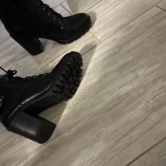 Guess heeled boots - Picture 6 of 9